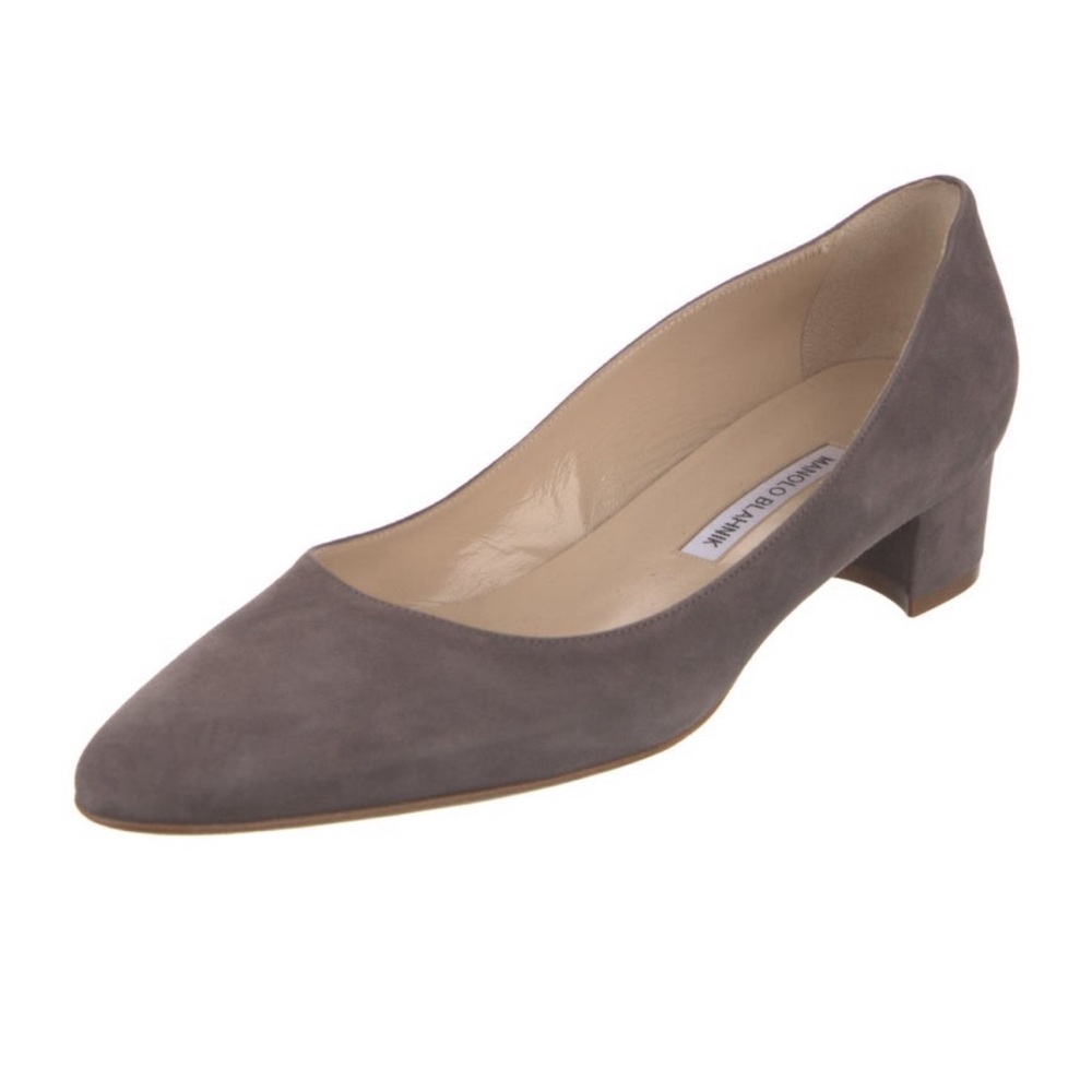 Manolo Blahnik Listony Suede Pumps. Size 39